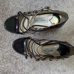 Strappy sandals black patent